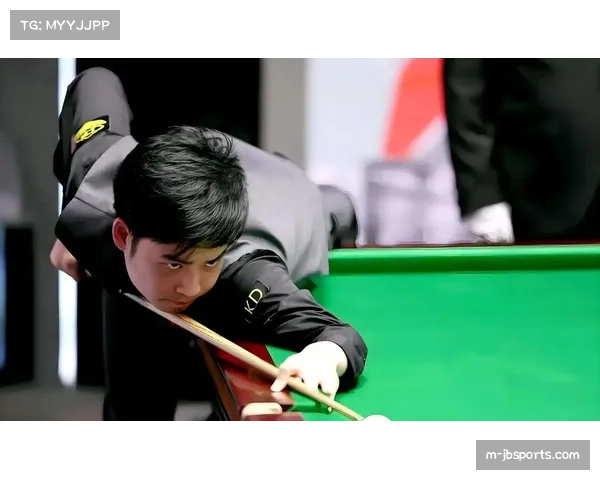 斯诺克英锦赛特鲁姆普对阵斯佳辉，第二轮开打